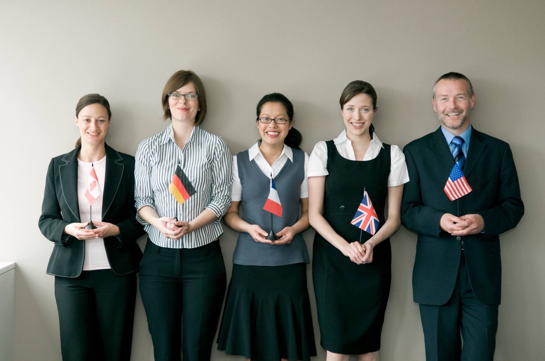 Как собрать команду переводчиков в поле — и не сорвать запуск завода